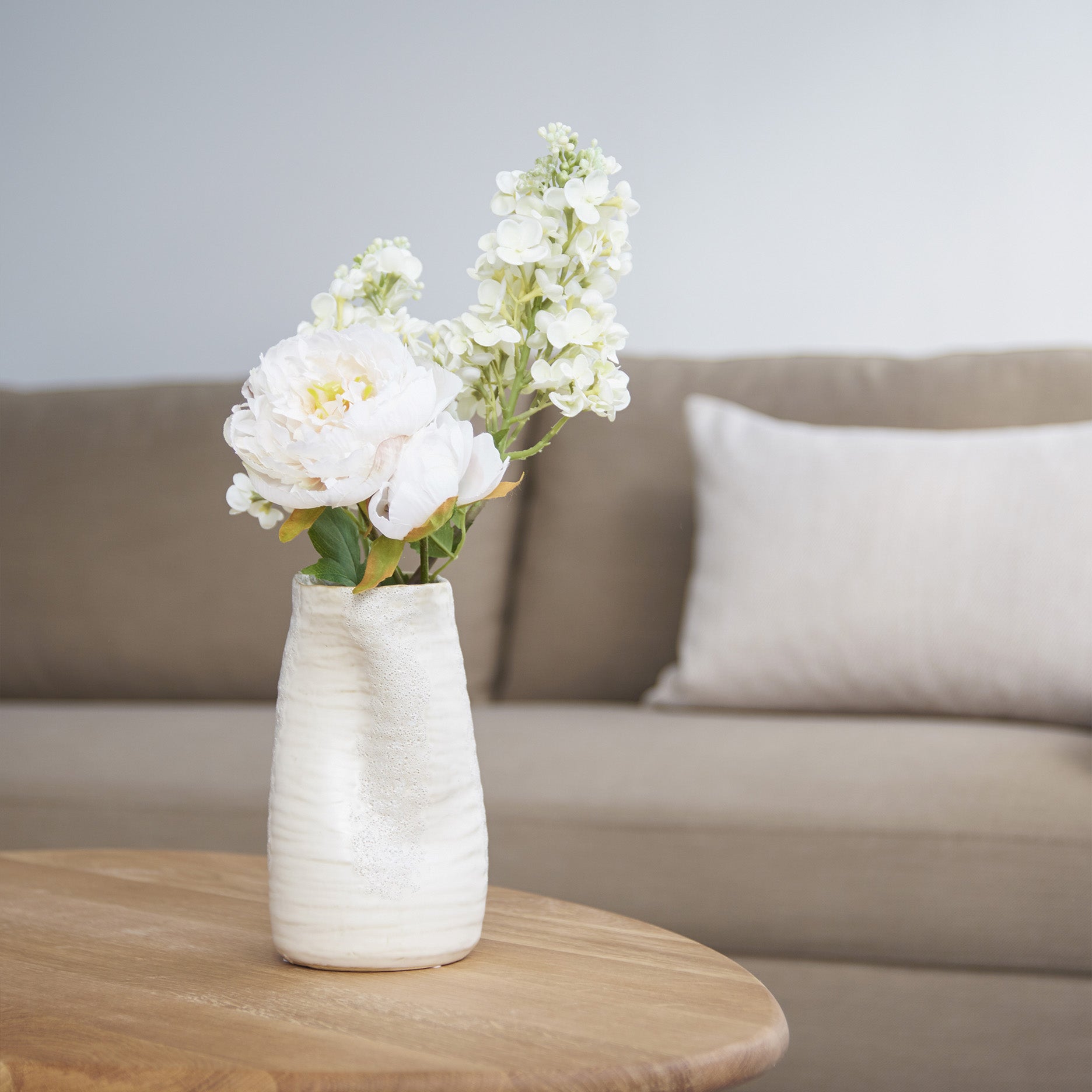 Sculpted smal vase Ø11 cm